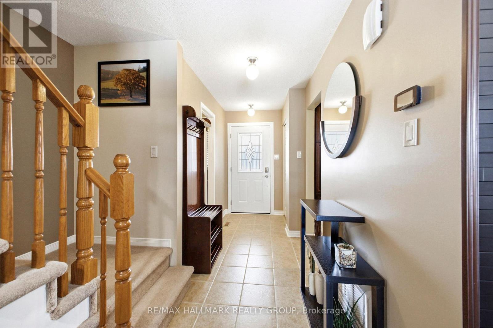 178 Equestrian Drive, Ottawa, Ontario  K2M 2B9 - Photo 3 - X12950478