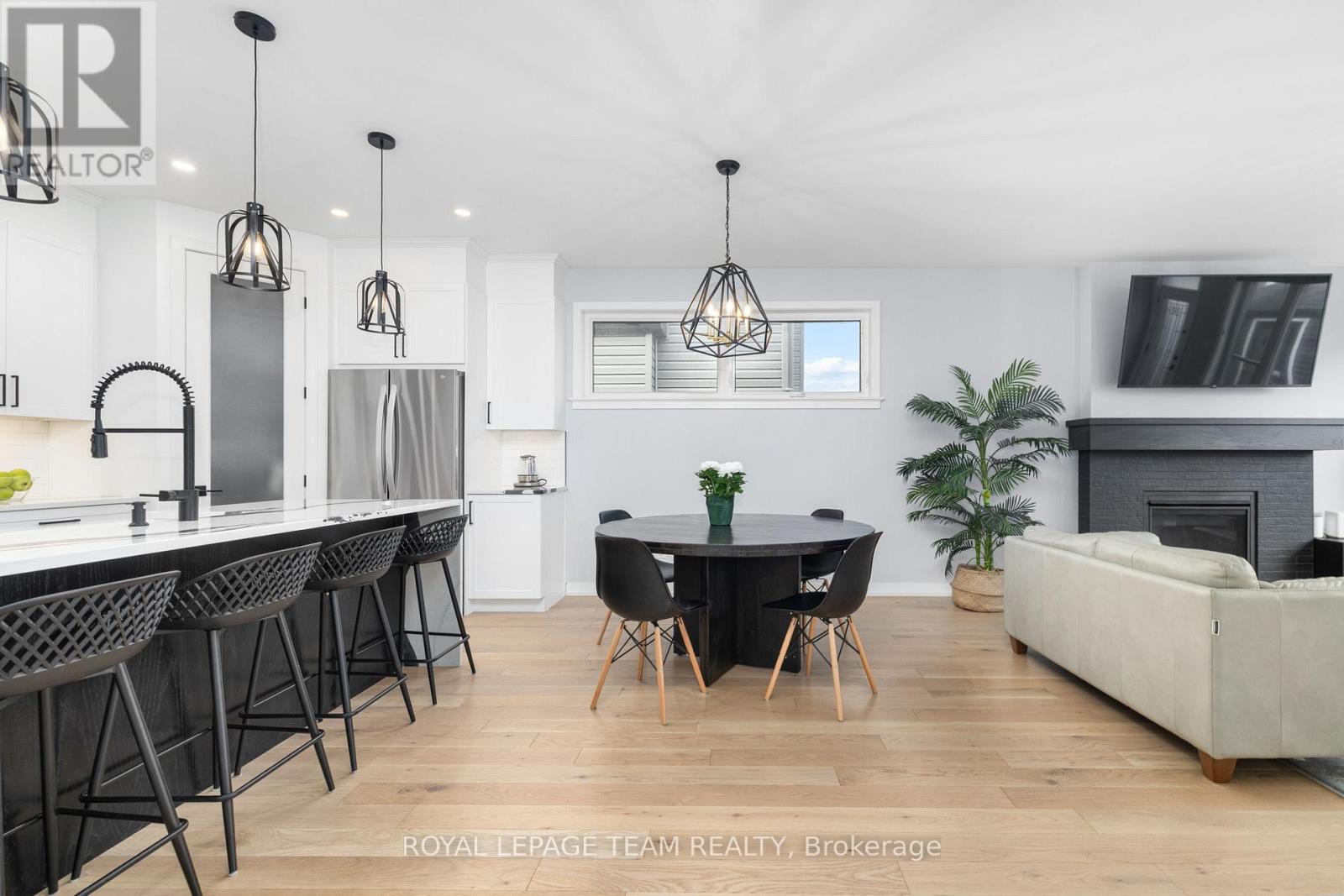 432 Gidran Circle, Ottawa, Ontario  K2V 0P5 - Photo 11 - X12950596