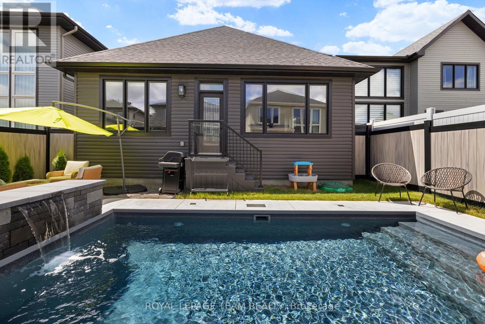 432 Gidran Circle, Ottawa, Ontario  K2V 0P5 - Photo 39 - X12950596