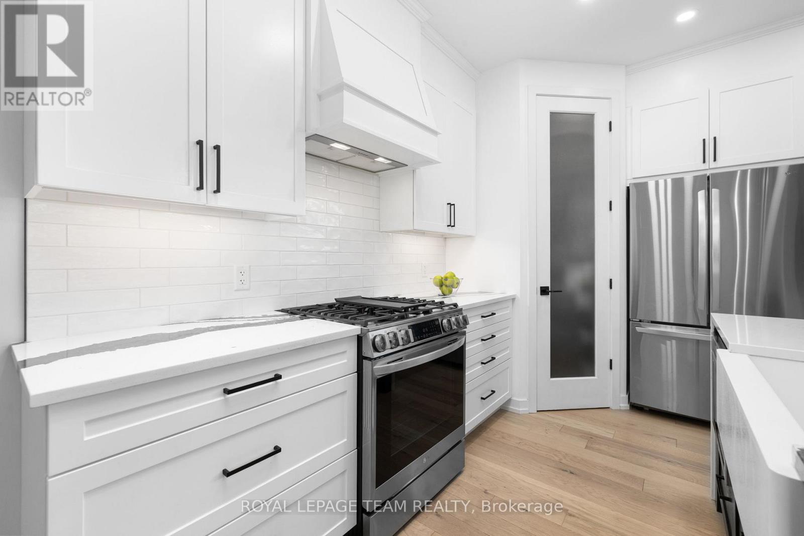 432 Gidran Circle, Ottawa, Ontario  K2V 0P5 - Photo 9 - X12950596