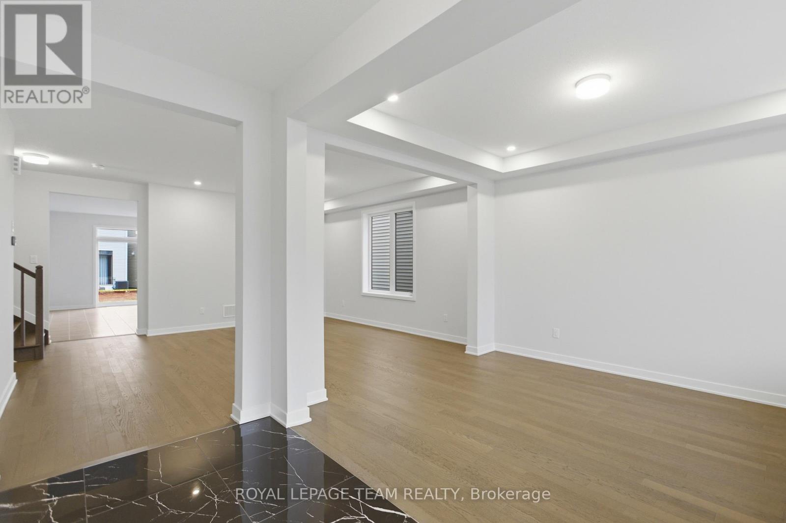 115 Viburnum Terrace, Ottawa, Ontario  K0A 2Z0 - Photo 3 - X12950626