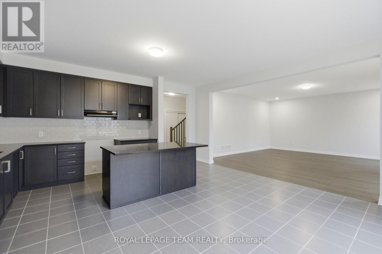 115 Viburnum Terrace, Ottawa, Ontario  K0A 2Z0 - Photo 7 - X12950626