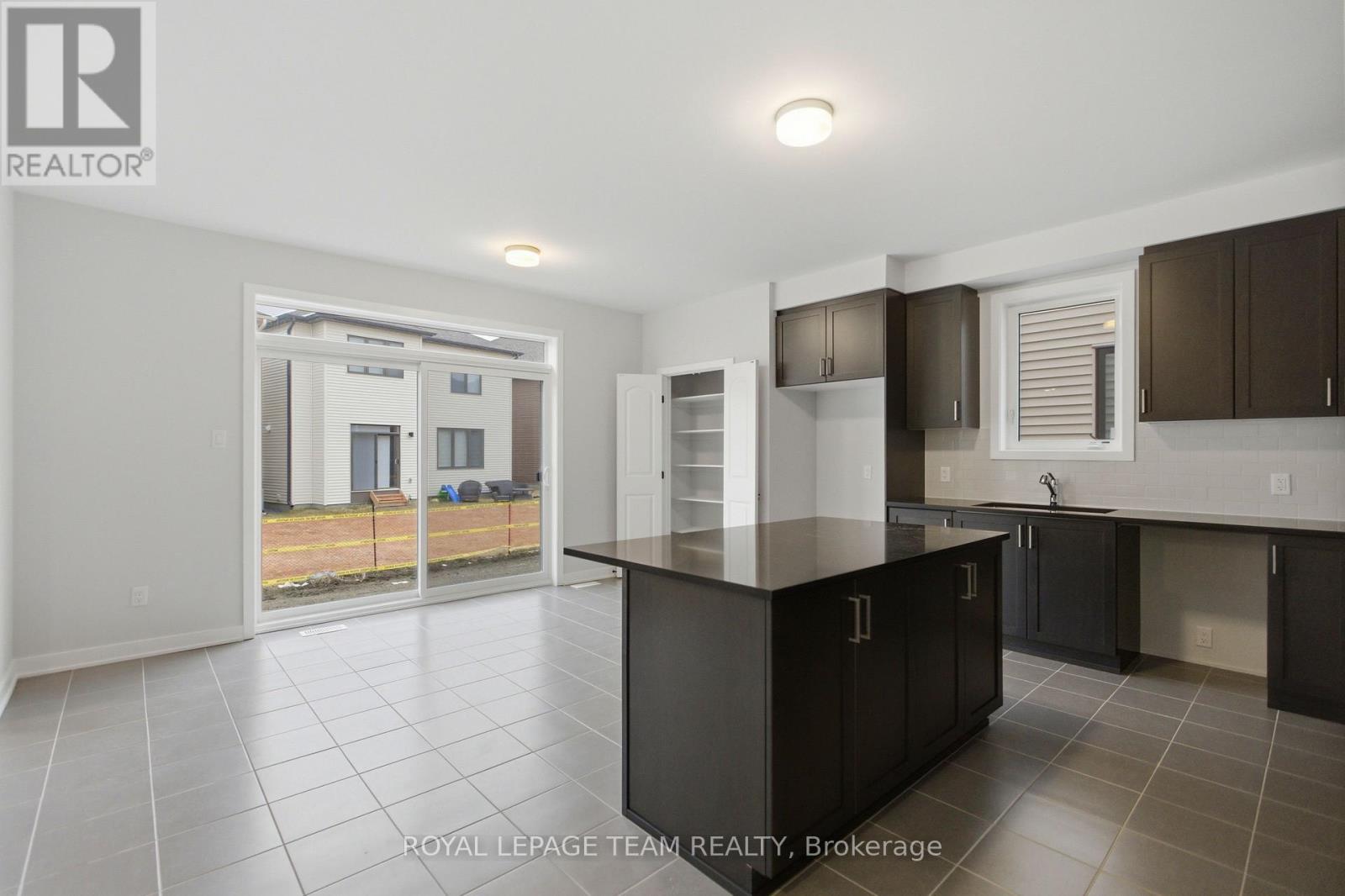 115 Viburnum Terrace, Ottawa, Ontario  K0A 2Z0 - Photo 8 - X12950626