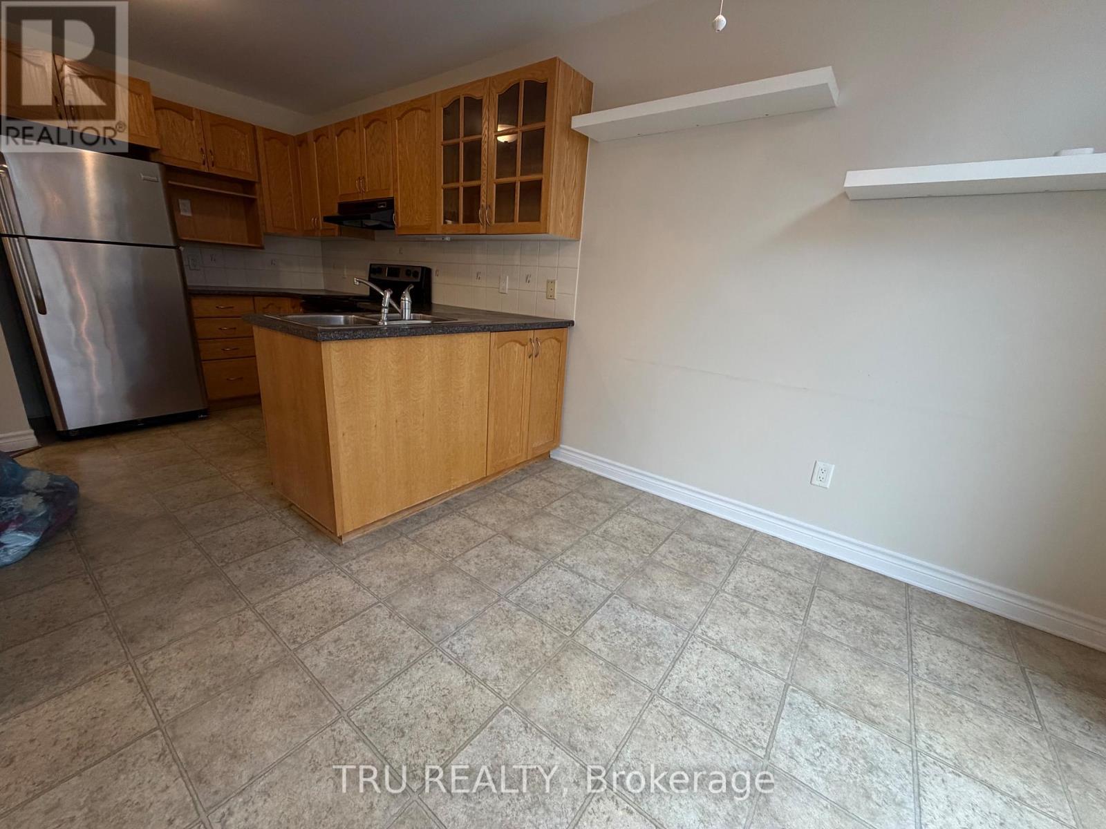 291 Serena Way, Ottawa, Ontario  K2G 4P5 - Photo 4 - X12950628