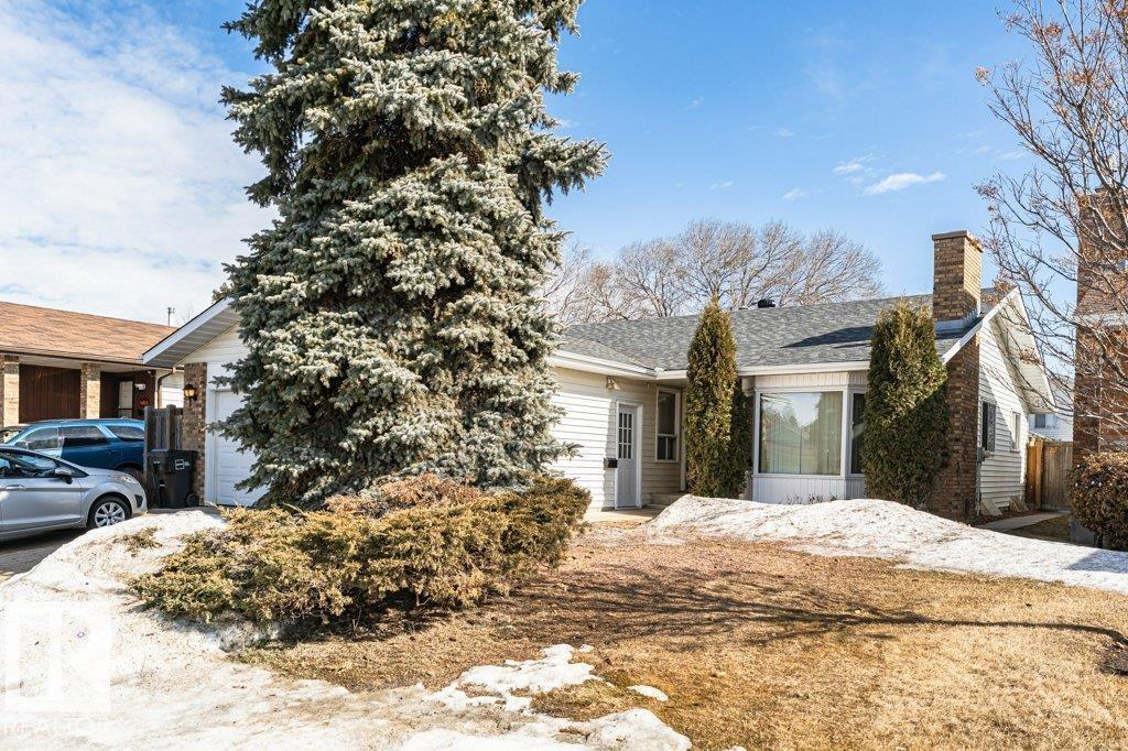 6208 11 Av Nw Nw, Edmonton, Alberta  T6L 2G4 - Photo 3 - E4480198