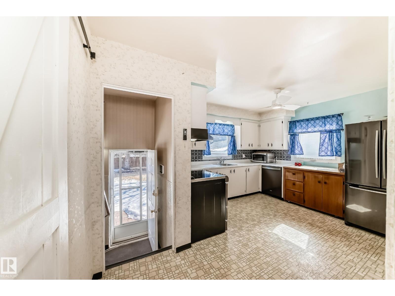 10927 146 St Nw, Edmonton, Alberta  T5N 3A8 - Photo 9 - E4480216