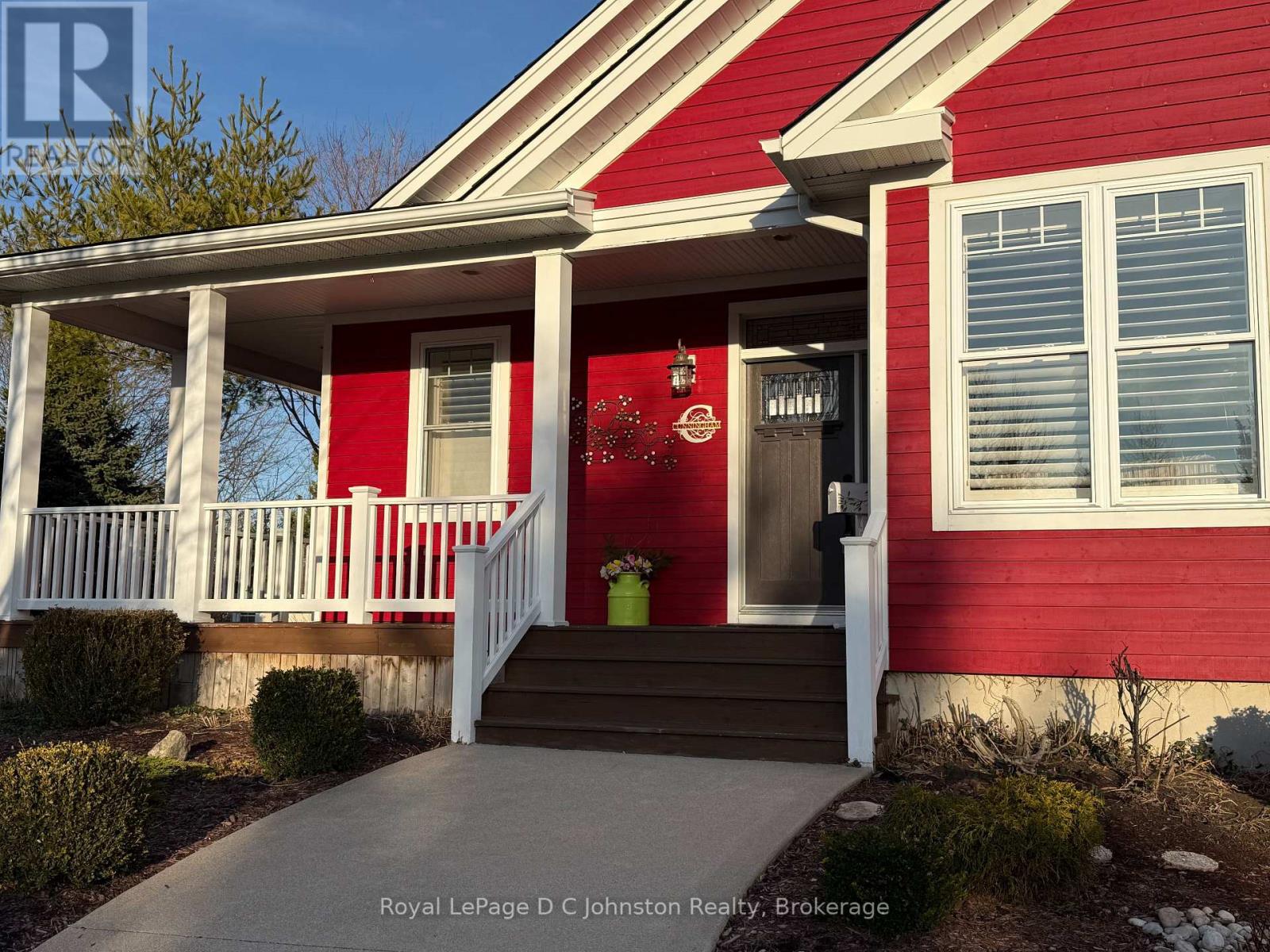 44 Eastgate Drive, Saugeen Shores, Ontario  N0H 2L0 - Photo 3 - X12782624