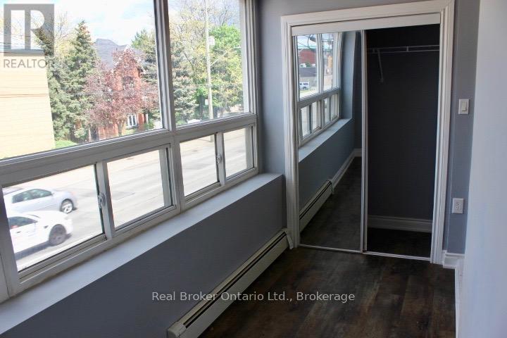 2 - 590 Main Street E, Hamilton, Ontario  L8M 1J6 - Photo 10 - X12950392