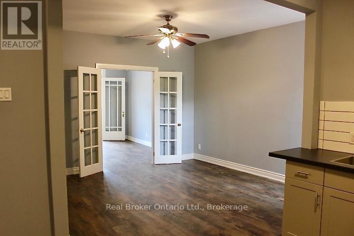 2 - 590 Main Street E, Hamilton, Ontario  L8M 1J6 - Photo 2 - X12950392