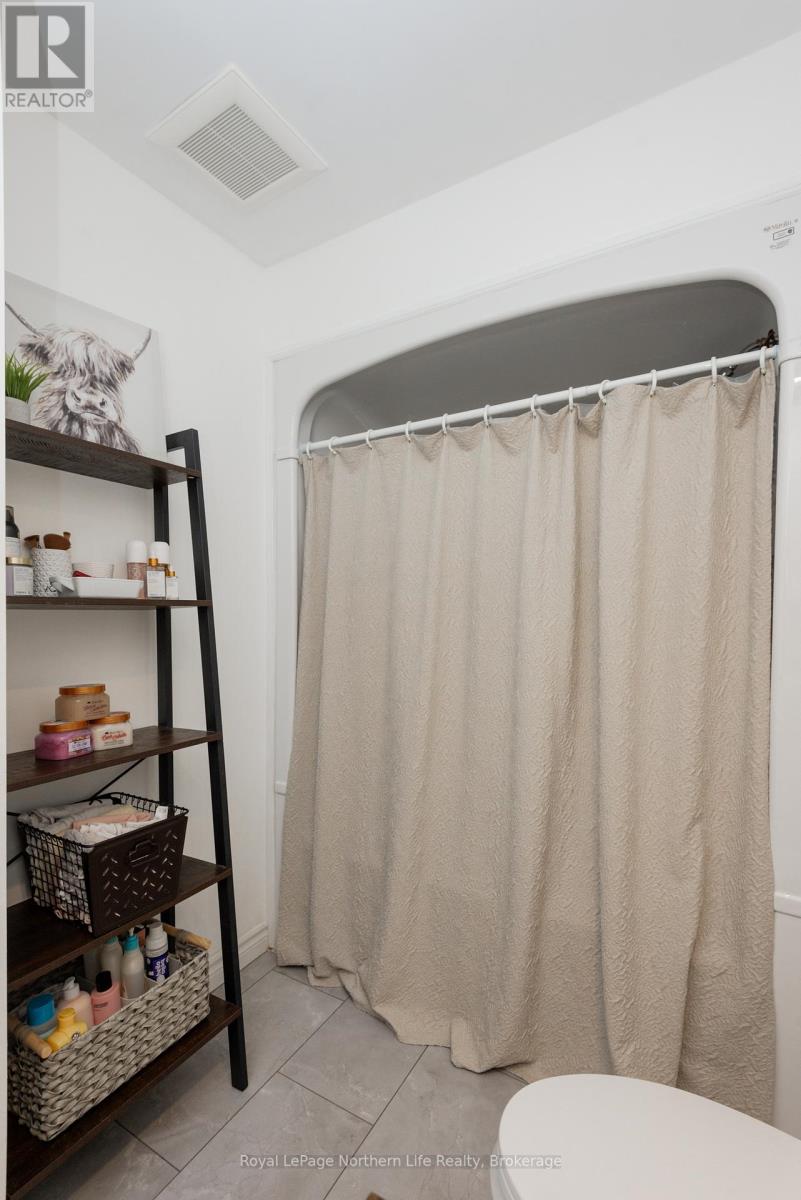 47 Harris Drive, North Bay, Ontario  P1A 3Z1 - Photo 19 - X12950256