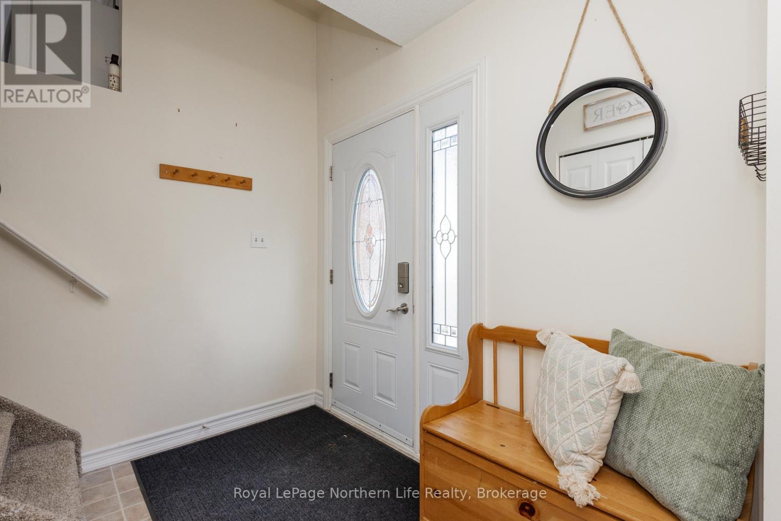 47 Harris Drive, North Bay, Ontario  P1A 3Z1 - Photo 4 - X12950256