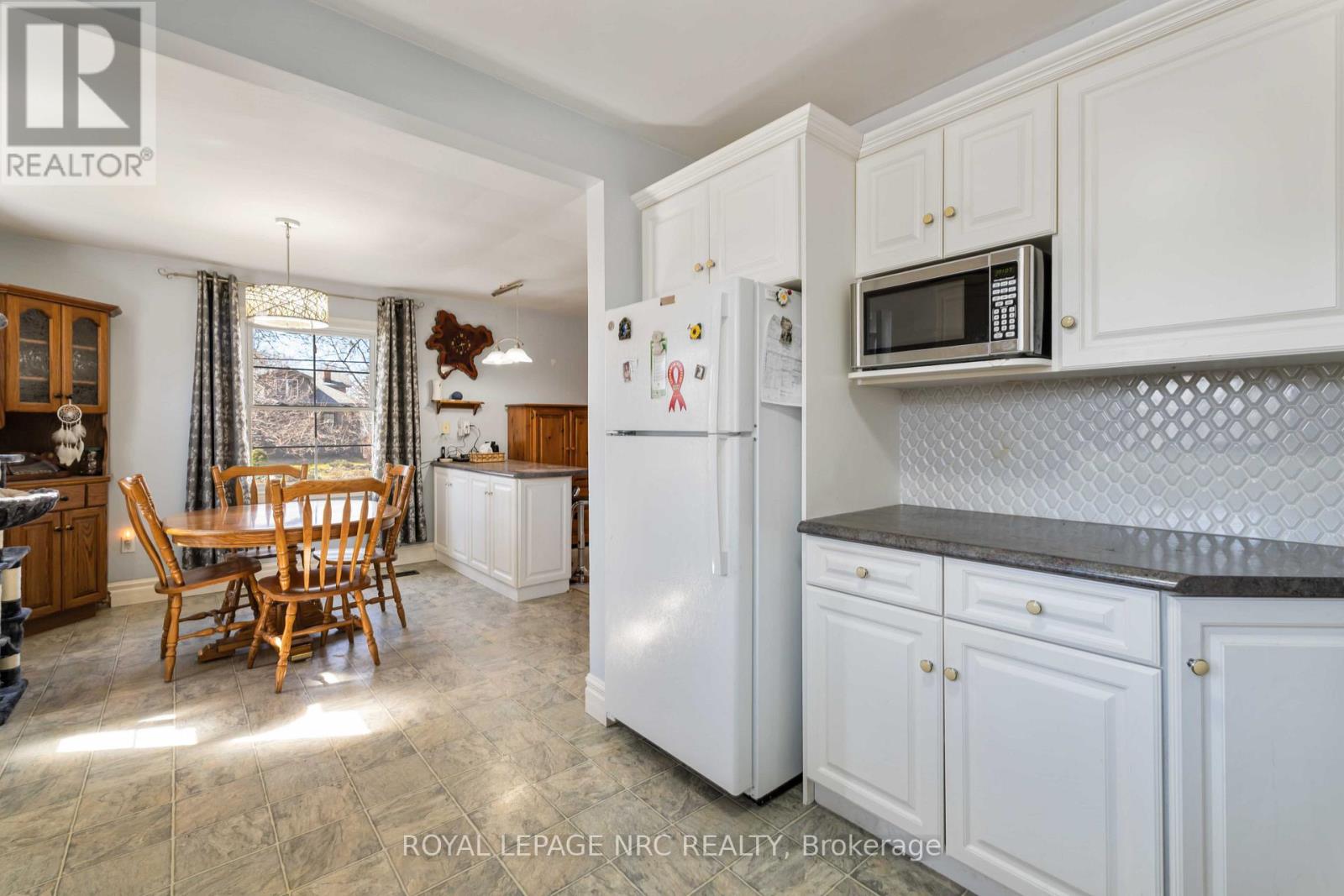 103 Clare Avenue, Port Colborne, Ontario  L3K 5H6 - Photo 12 - X12950292