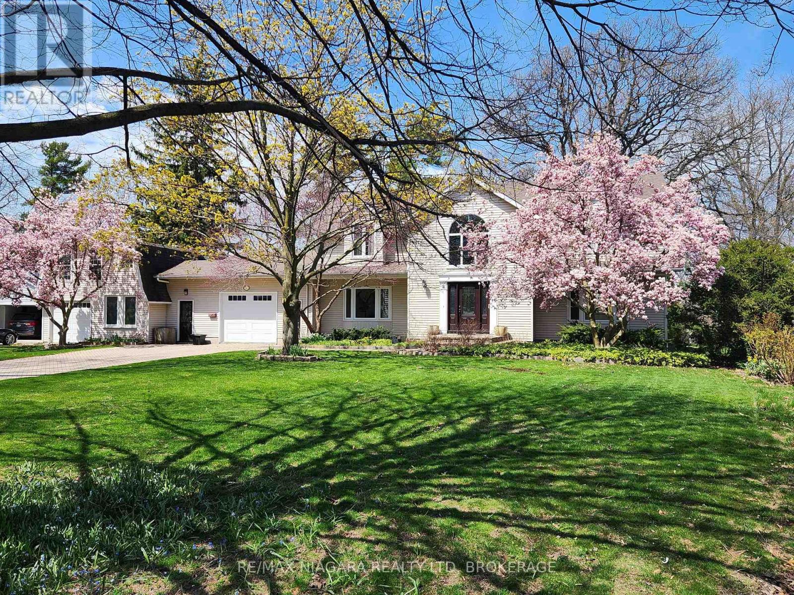 50 HENLEY DRIVE, St. Catharines, Ontario