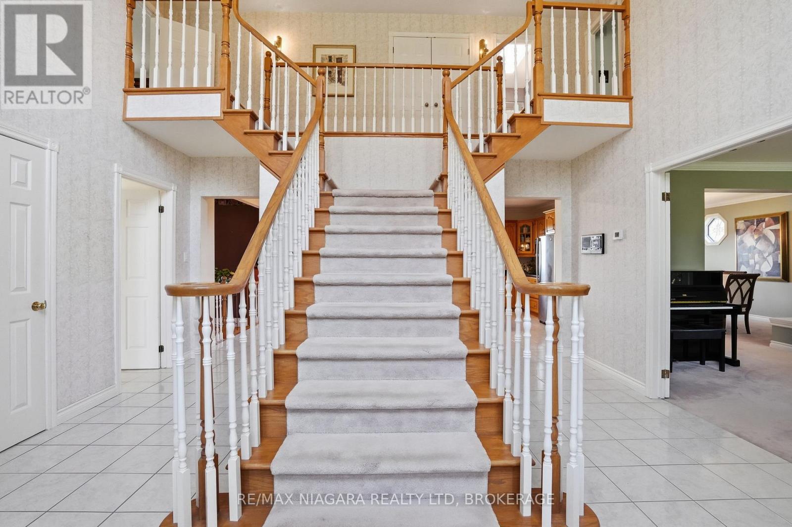 50 Henley Drive, St. Catharines, Ontario  L2N 4A9 - Photo 14 - X12950484