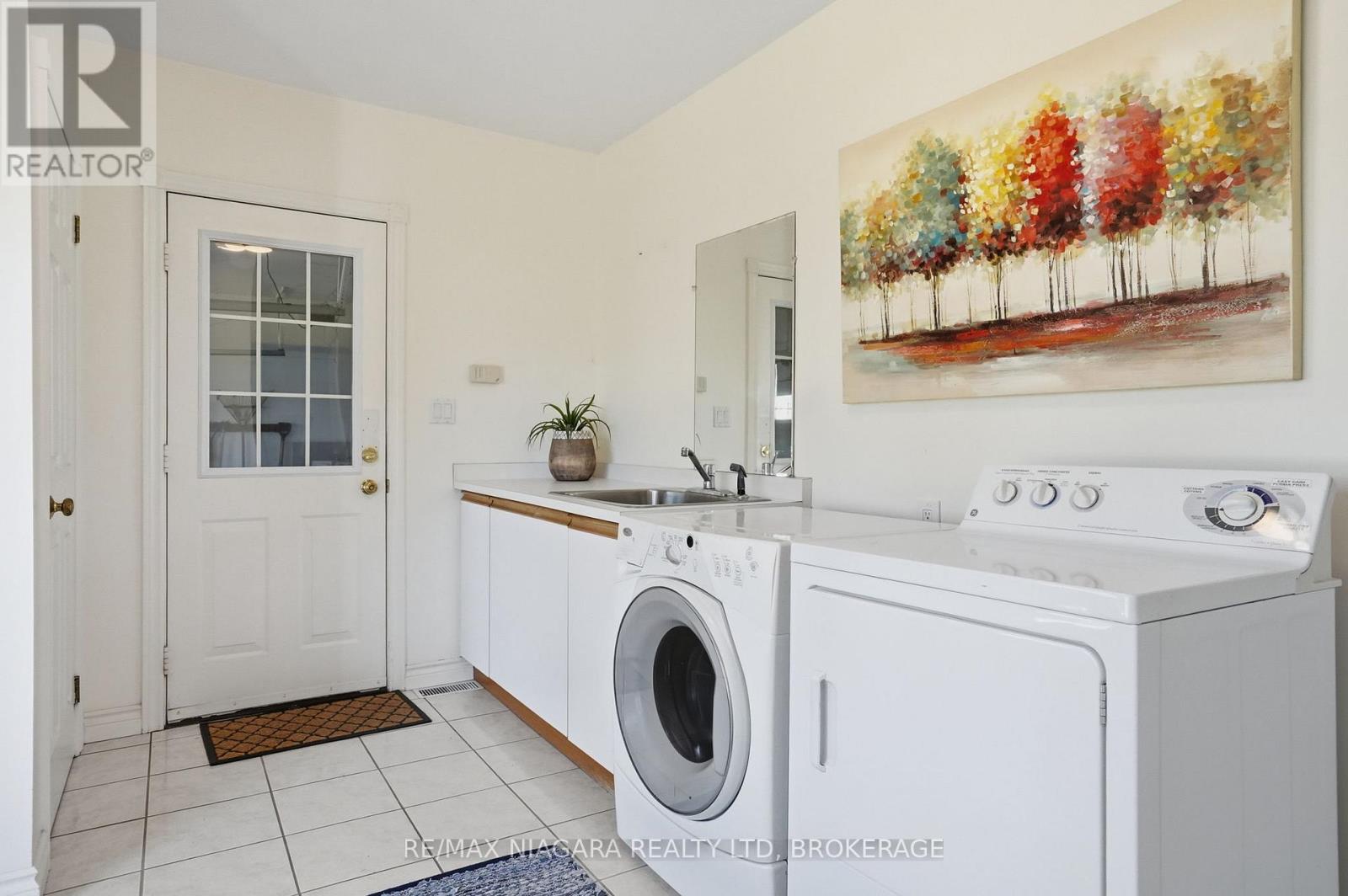 50 Henley Drive, St. Catharines, Ontario  L2N 4A9 - Photo 24 - X12950484