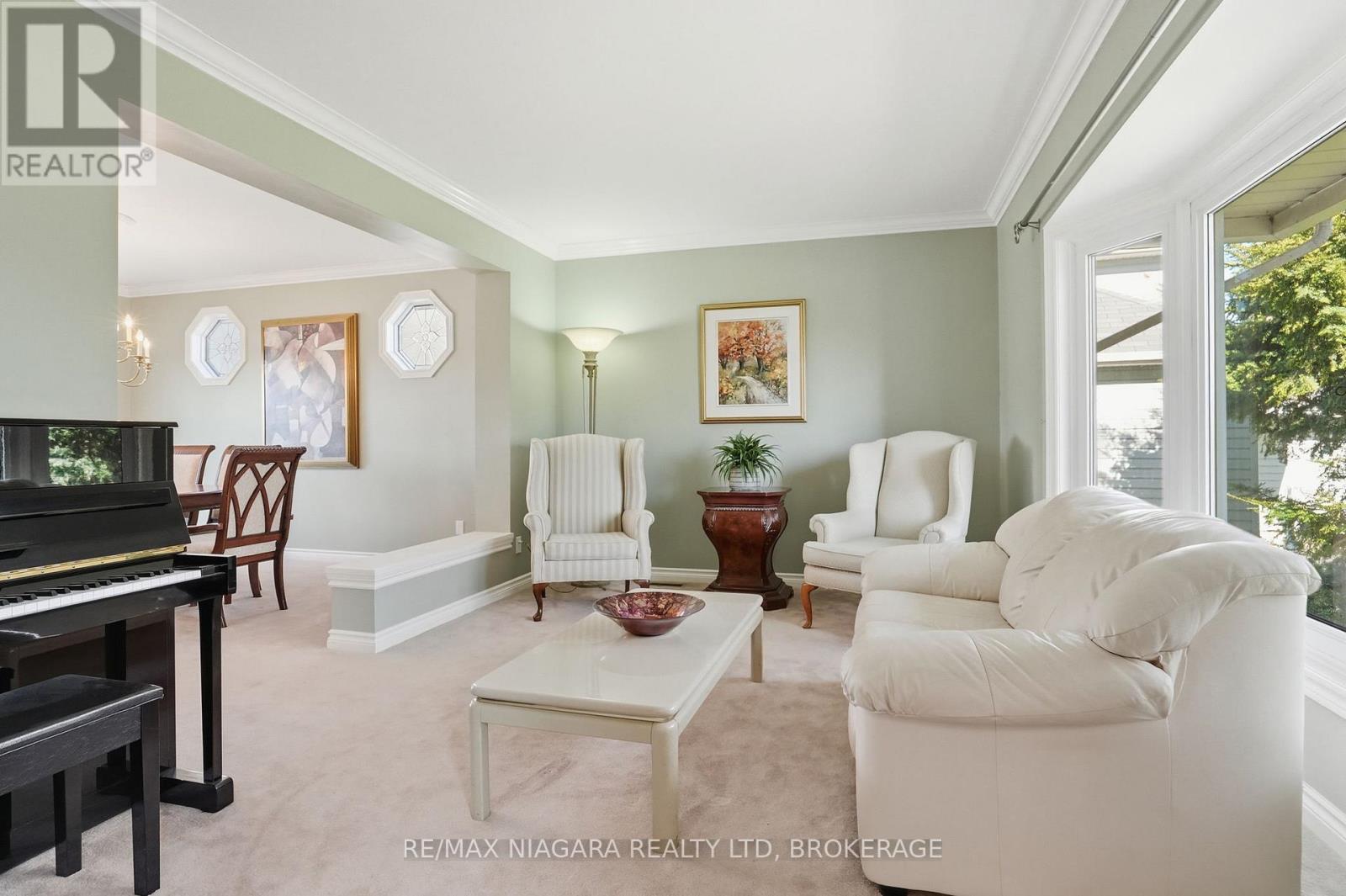 50 Henley Drive, St. Catharines, Ontario  L2N 4A9 - Photo 5 - X12950484