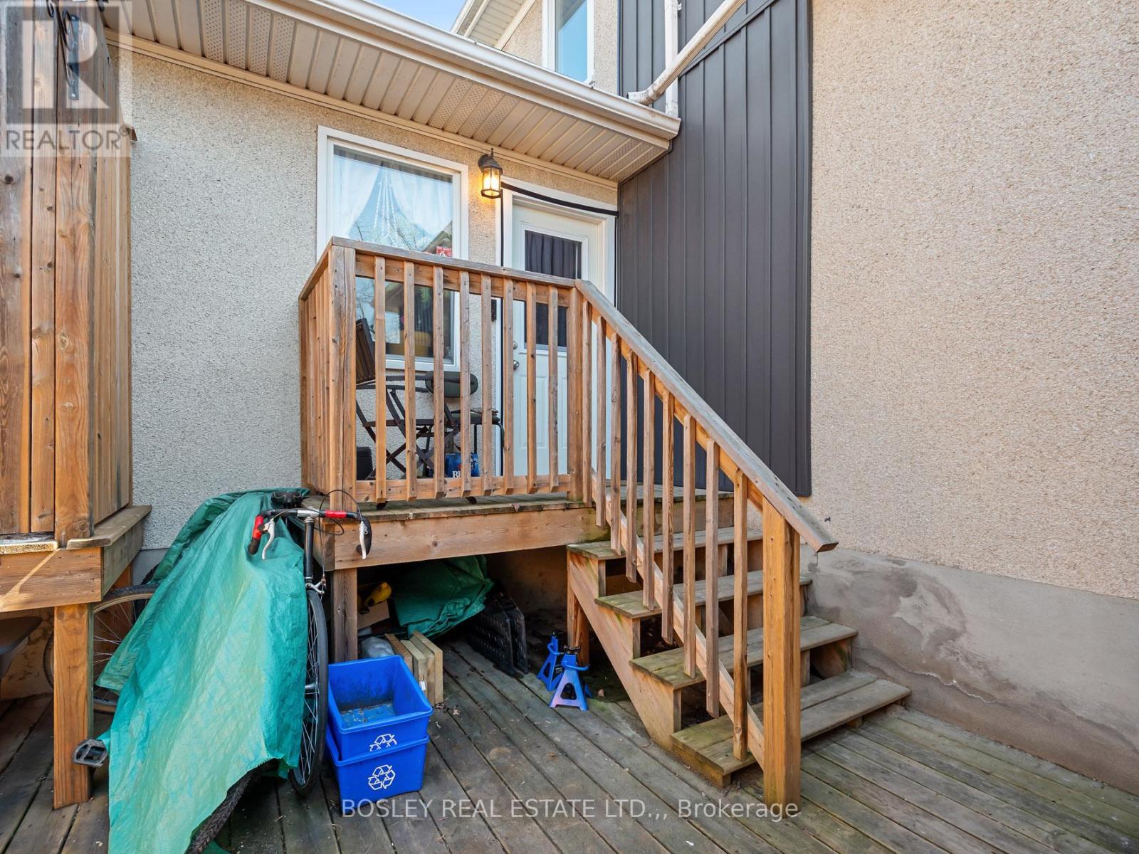 121 Oakdale Avenue, St. Catharines, Ontario  L2P 2L3 - Photo 10 - X12950496