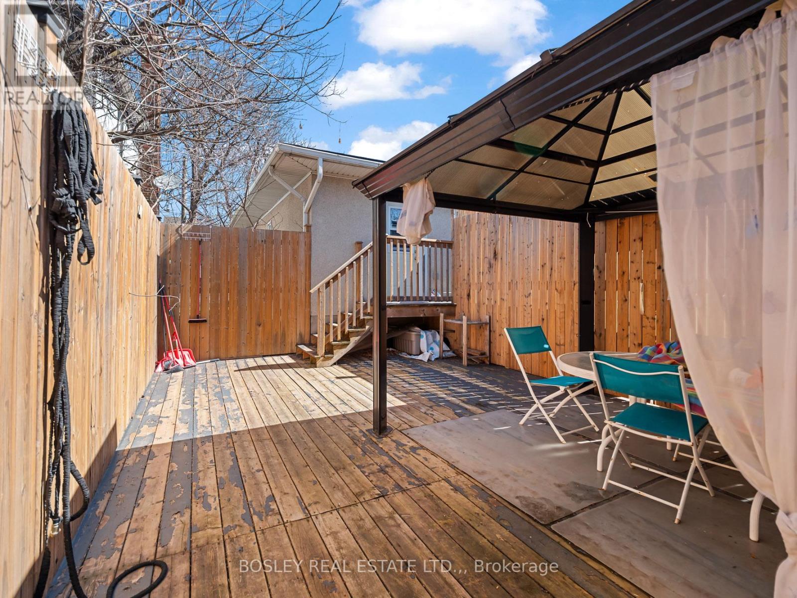 121 Oakdale Avenue, St. Catharines, Ontario  L2P 2L3 - Photo 33 - X12950496