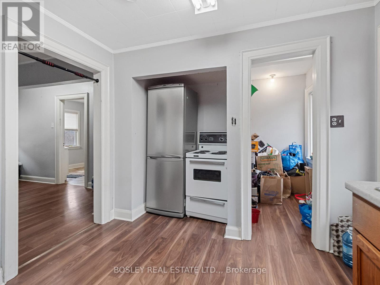 121 Oakdale Avenue, St. Catharines, Ontario  L2P 2L3 - Photo 38 - X12950496