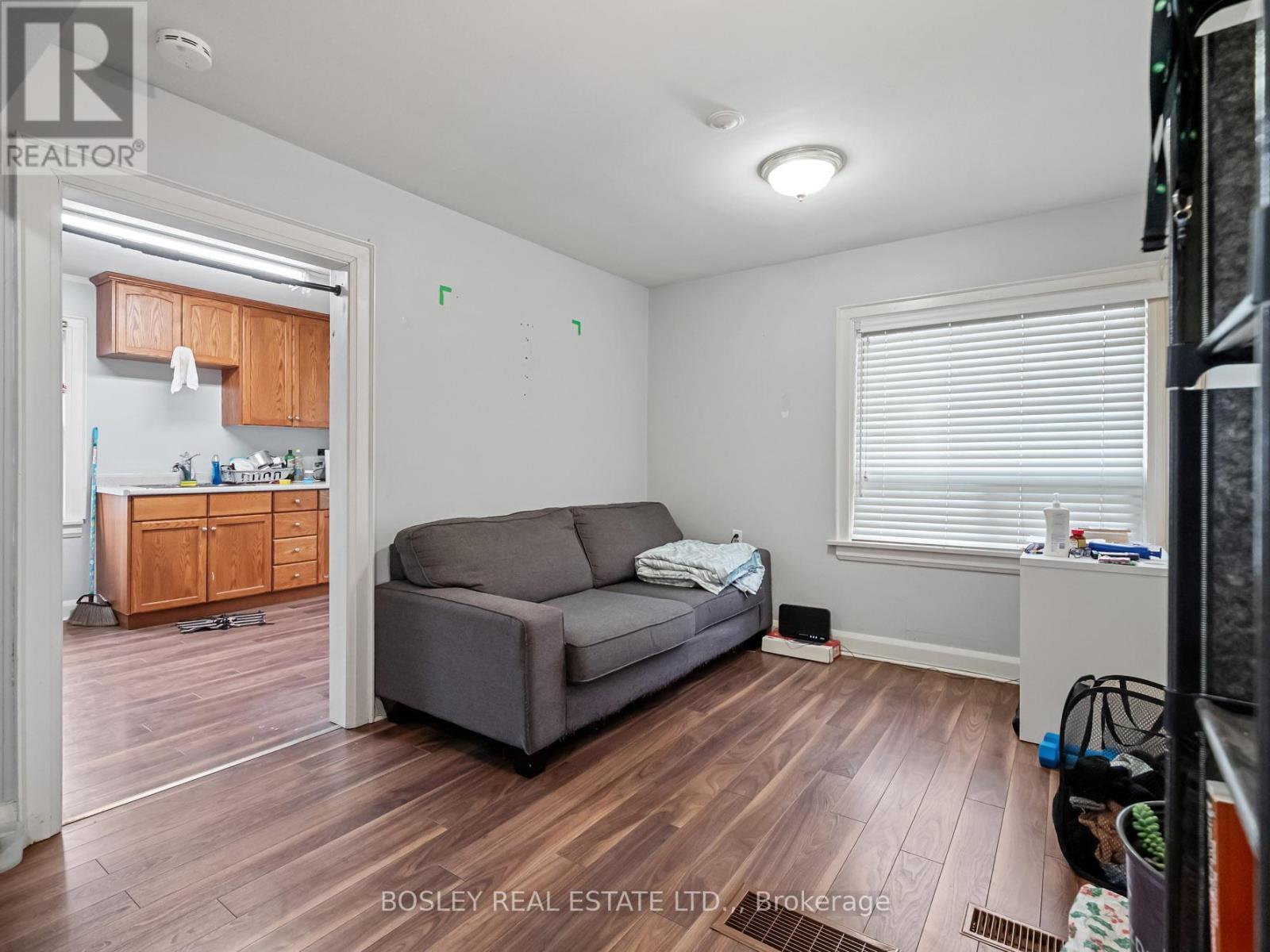 121 Oakdale Avenue, St. Catharines, Ontario  L2P 2L3 - Photo 39 - X12950496