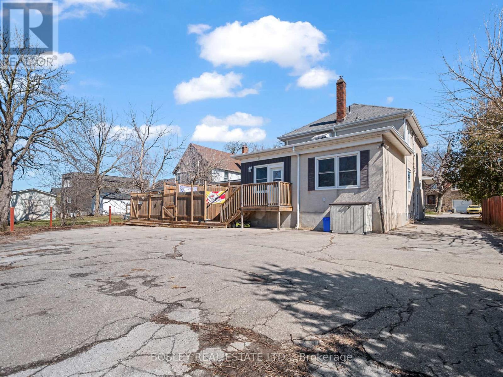 121 Oakdale Avenue, St. Catharines, Ontario  L2P 2L3 - Photo 44 - X12950496