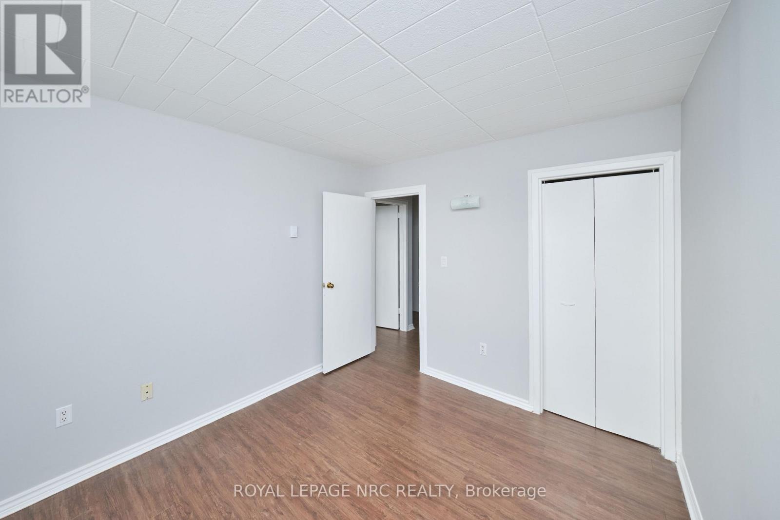 7 - 90 Woodlawn Road, Welland, Ontario  L3C 3J5 - Photo 13 - X12950658