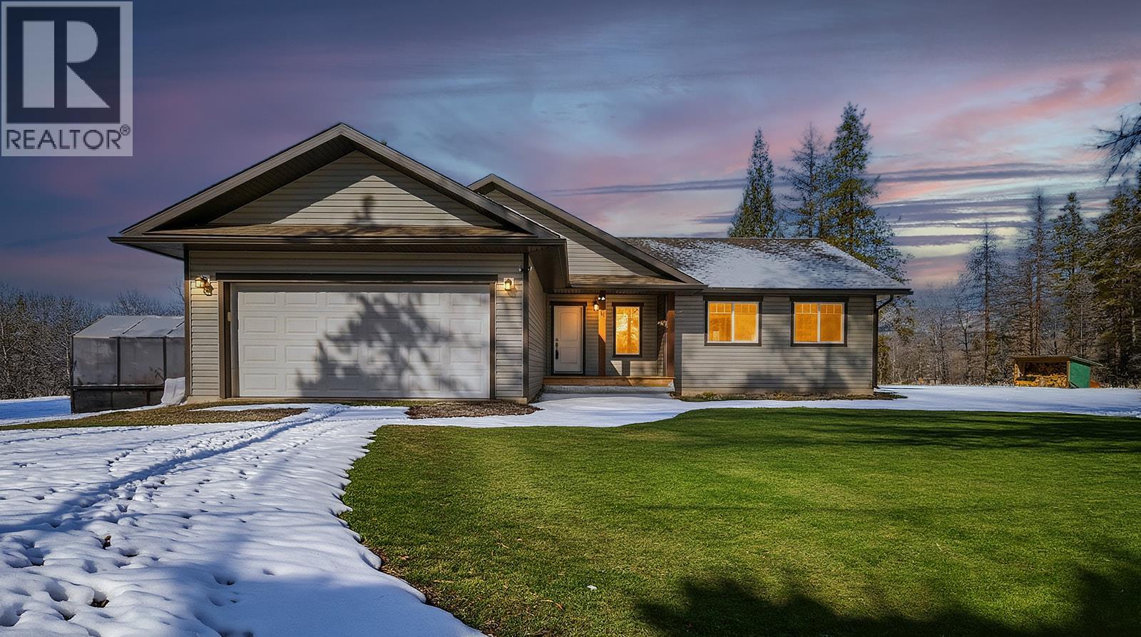 8529 Hwy 95a, Kimberley, British Columbia  V1A 3M1 - Photo 1 - 10377018