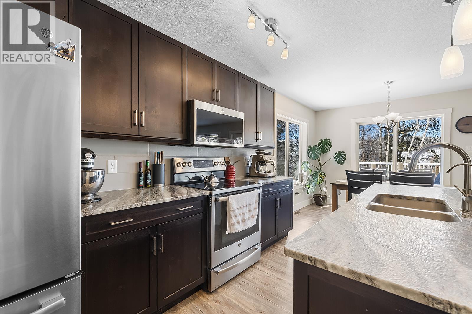 8529 Hwy 95a, Kimberley, British Columbia  V1A 3M1 - Photo 9 - 10377018