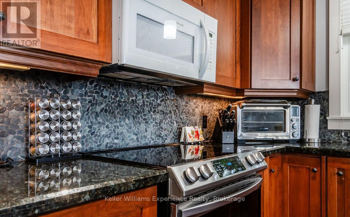 1749 Champlain Road, Tiny, Ontario  L9M 0C1 - Photo 6 - S12950568