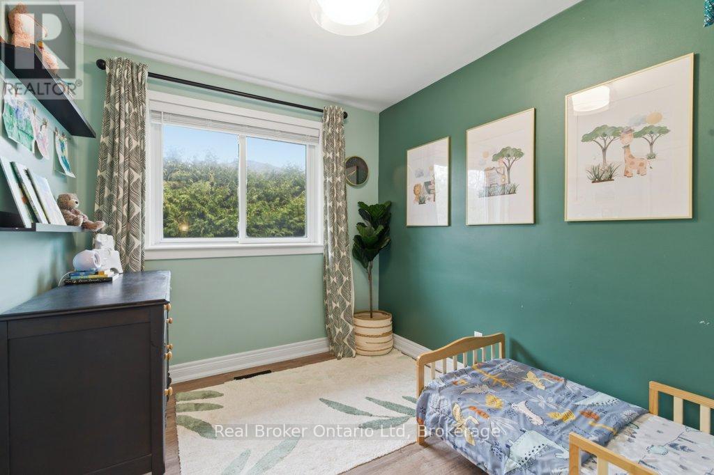 1518 Fisher Avenue, Burlington (Mountainside), Ontario  L7P 2L8 - Photo 19 - W12950678