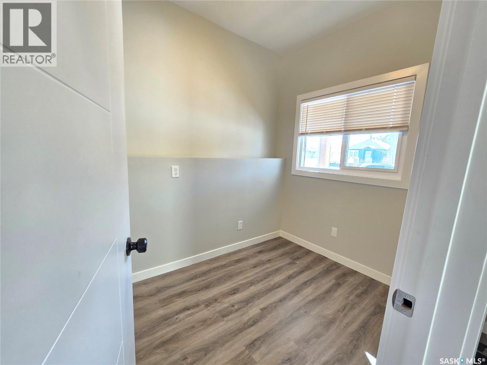 210 E Avenue N, Saskatoon, Saskatchewan  S7L 1R7 - Photo 8 - SK031809