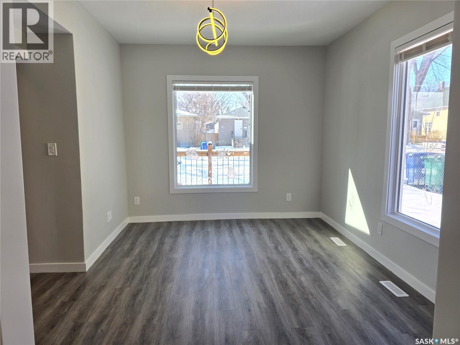 210 E Avenue N, Saskatoon, Saskatchewan  S7L 1R7 - Photo 6 - SK031809