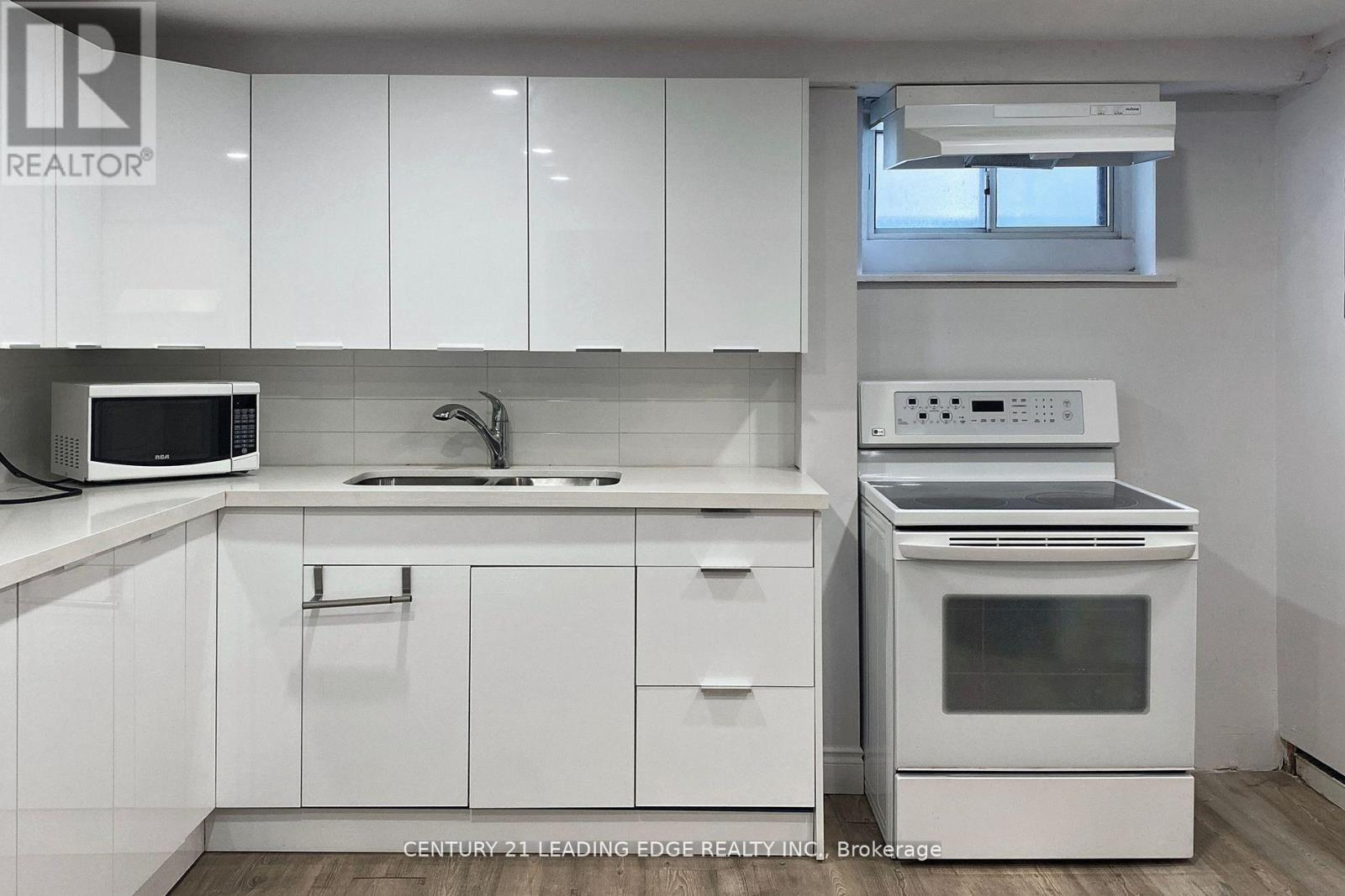 Bsmt - 1215 Warden Avenue, Toronto, Ontario  M1R 2R3 - Photo 14 - E12671776