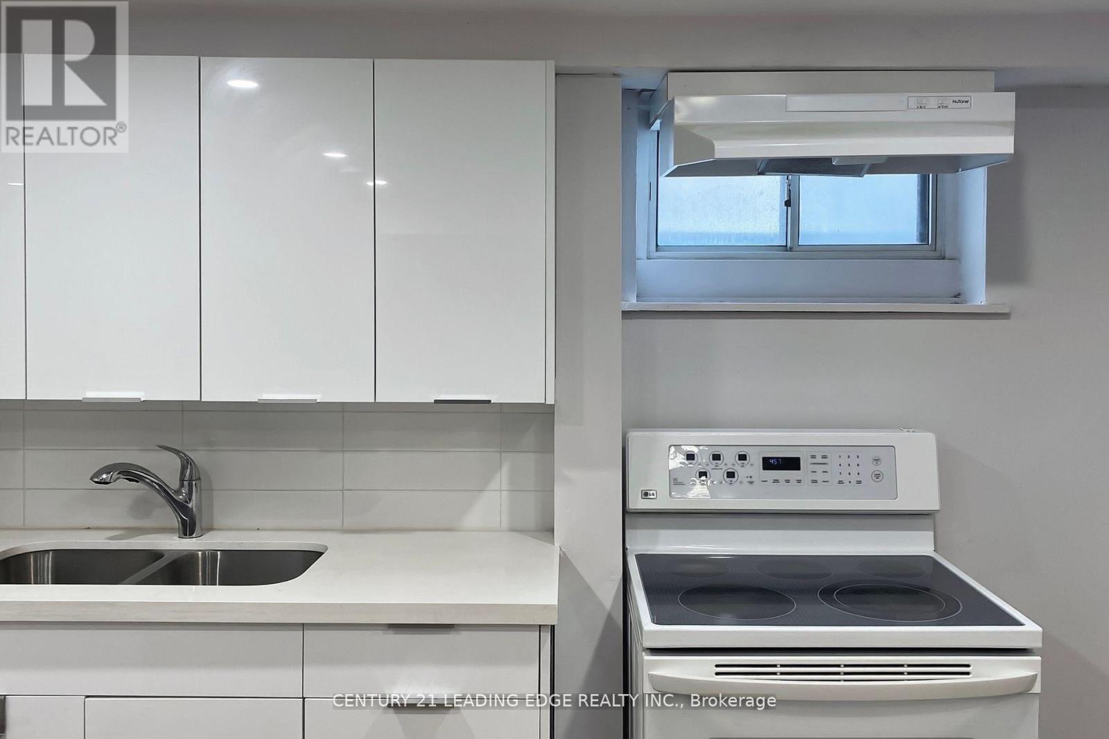 Bsmt - 1215 Warden Avenue, Toronto, Ontario  M1R 2R3 - Photo 15 - E12671776