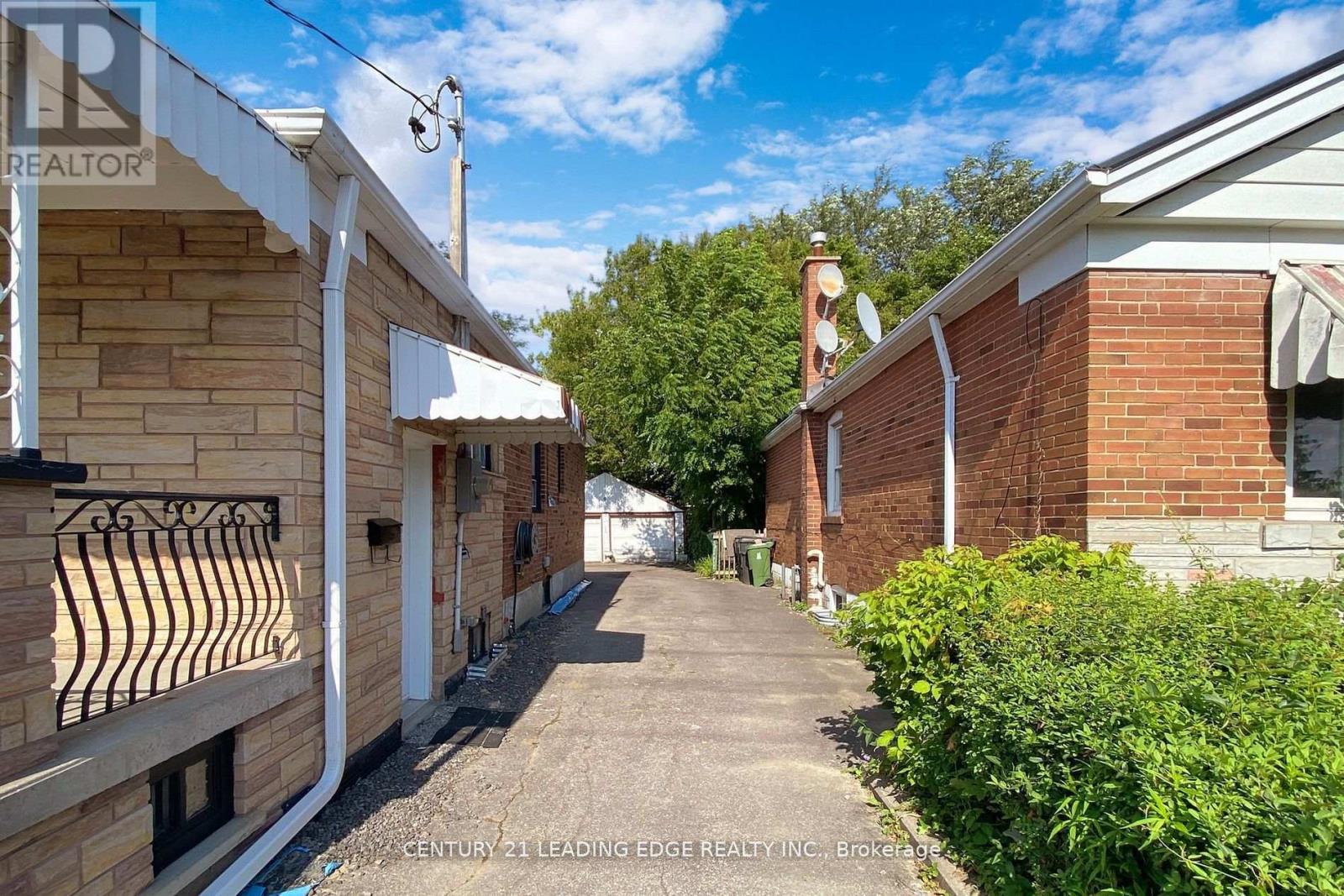 Bsmt - 1215 Warden Avenue, Toronto, Ontario  M1R 2R3 - Photo 5 - E12671776