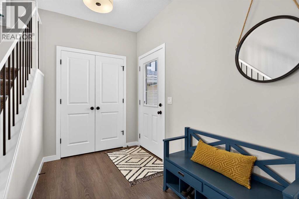 299 Hillcrest Heights SW, Airdrie, Alberta  T4B 3Z2 - Photo 7 - A2297970