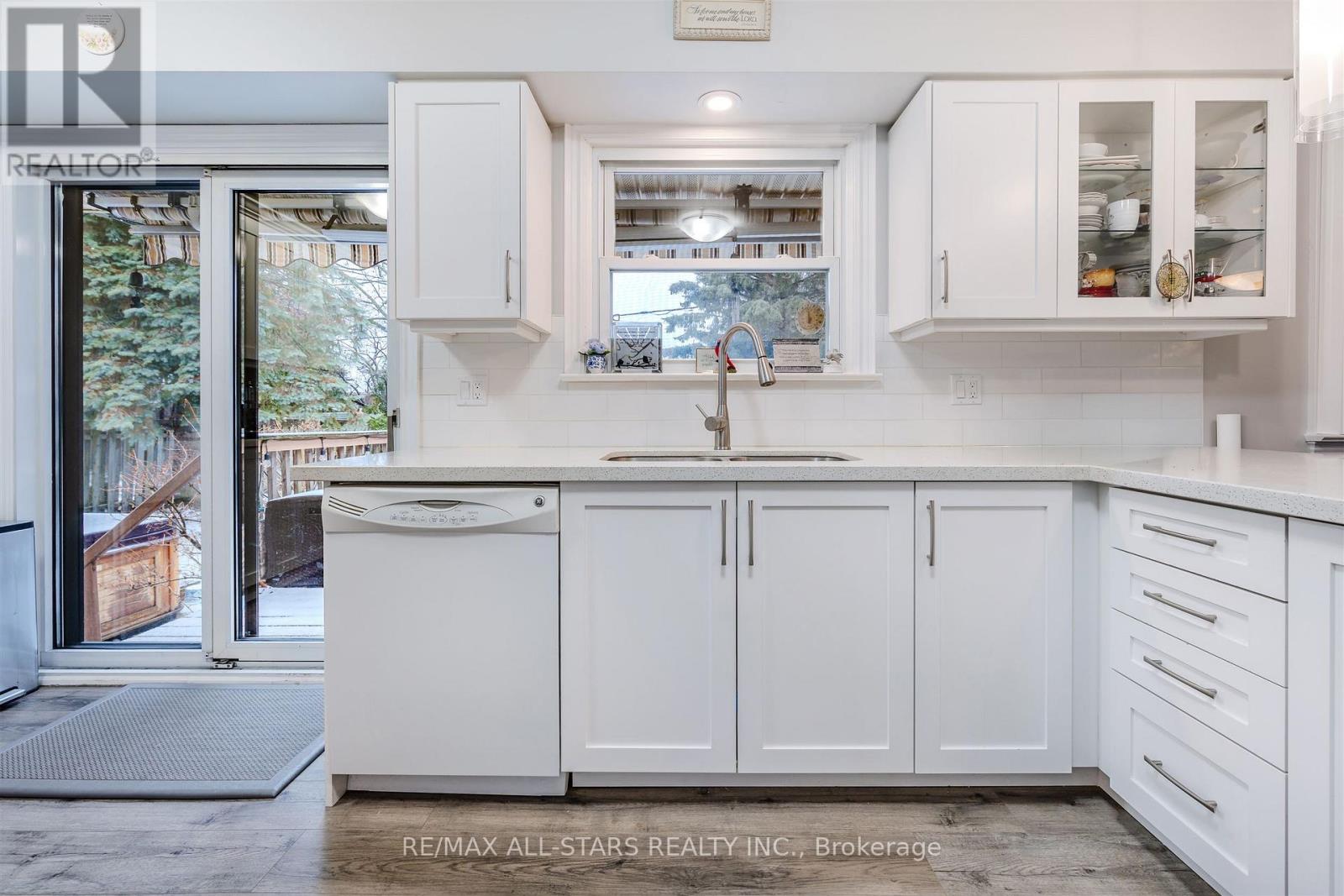 872 Law Street, Oshawa, Ontario  L1G 4M4 - Photo 11 - E12946494