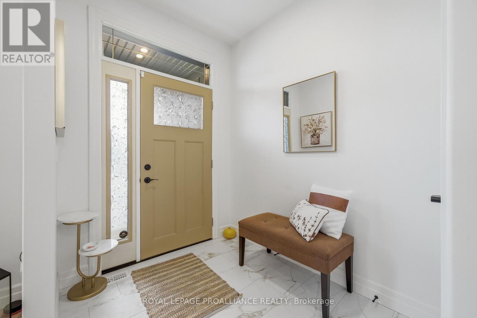 48 Deerview Drive, Quinte West, Ontario  K8V 0L8 - Photo 10 - X12950552