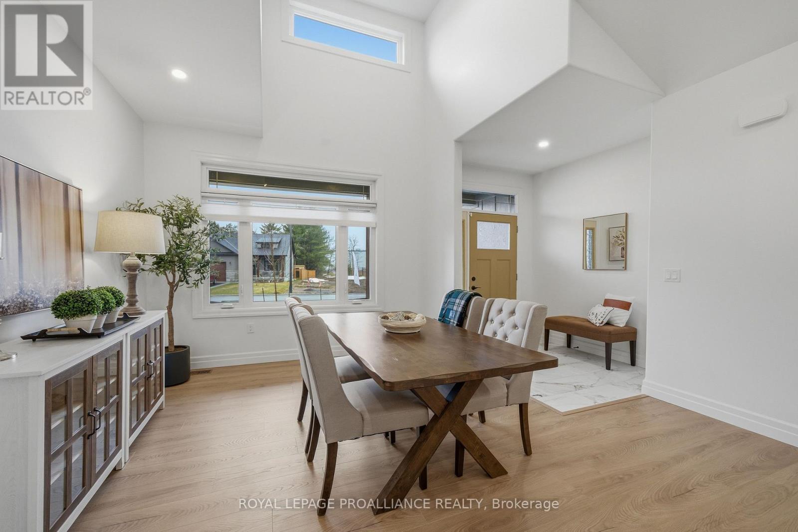 48 Deerview Drive, Quinte West, Ontario  K8V 0L8 - Photo 13 - X12950552