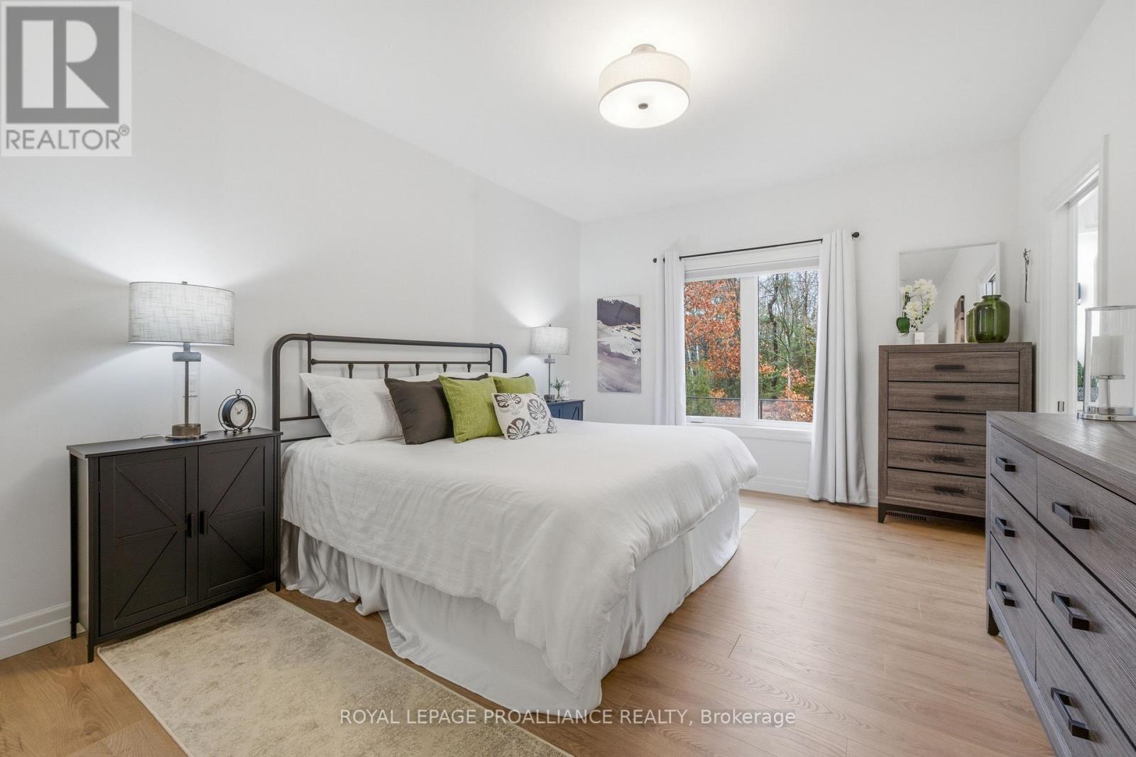 48 Deerview Drive, Quinte West, Ontario  K8V 0L8 - Photo 25 - X12950552