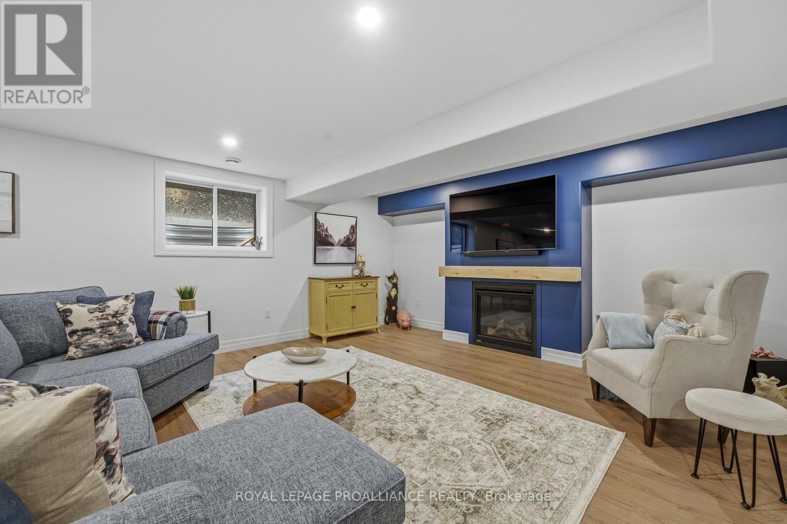 48 Deerview Drive, Quinte West, Ontario  K8V 0L8 - Photo 33 - X12950552