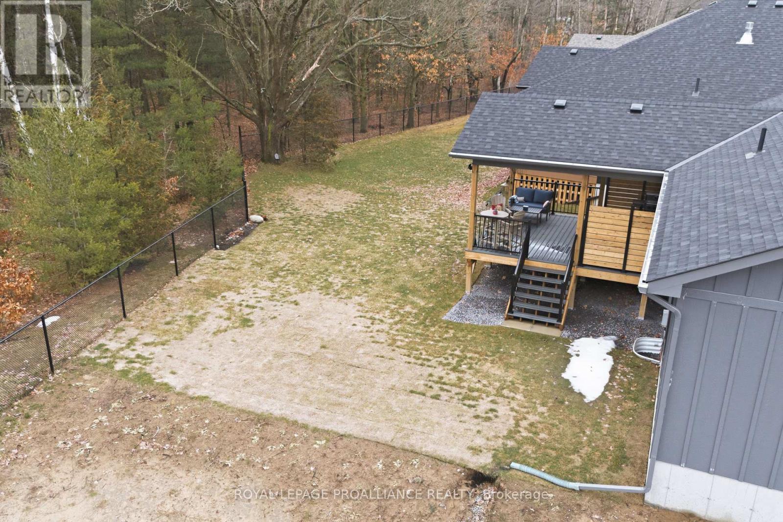 48 Deerview Drive, Quinte West, Ontario  K8V 0L8 - Photo 4 - X12950552