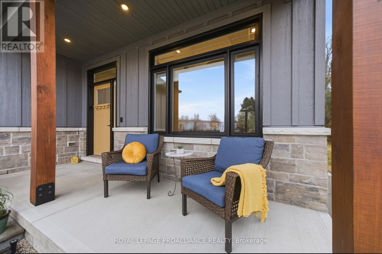 48 Deerview Drive, Quinte West, Ontario  K8V 0L8 - Photo 9 - X12950552