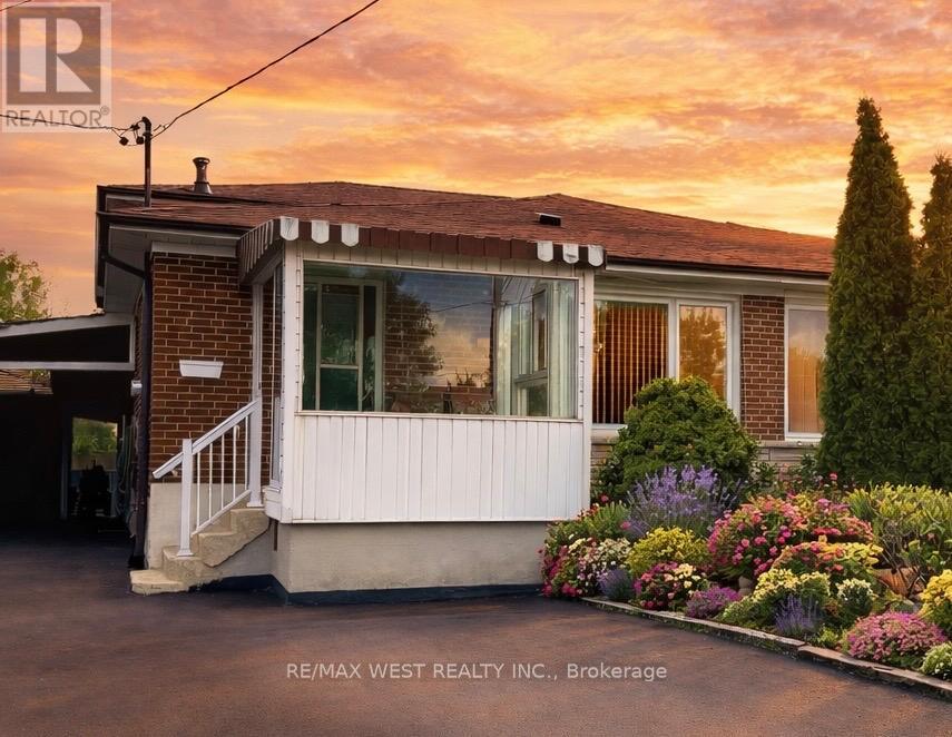 25 BIMINI CRESCENT, Toronto, Ontario