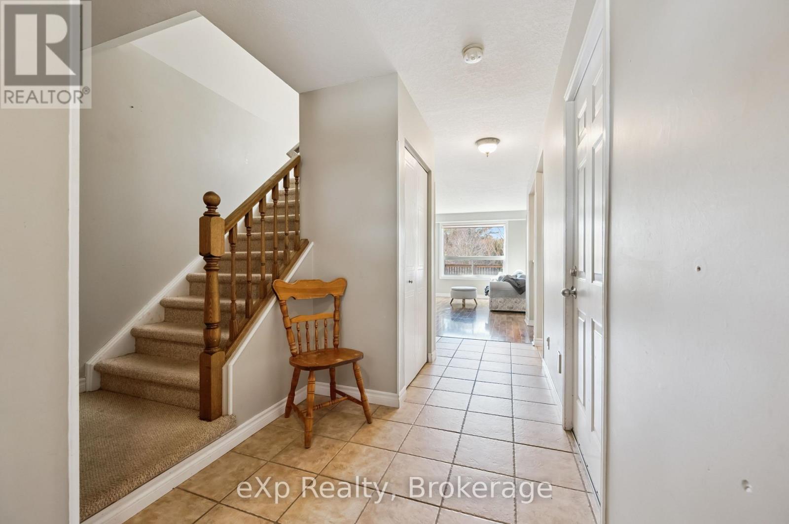 59 Southcreek Trail, Guelph, Ontario  N1G 4Y9 - Photo 10 - X12950304