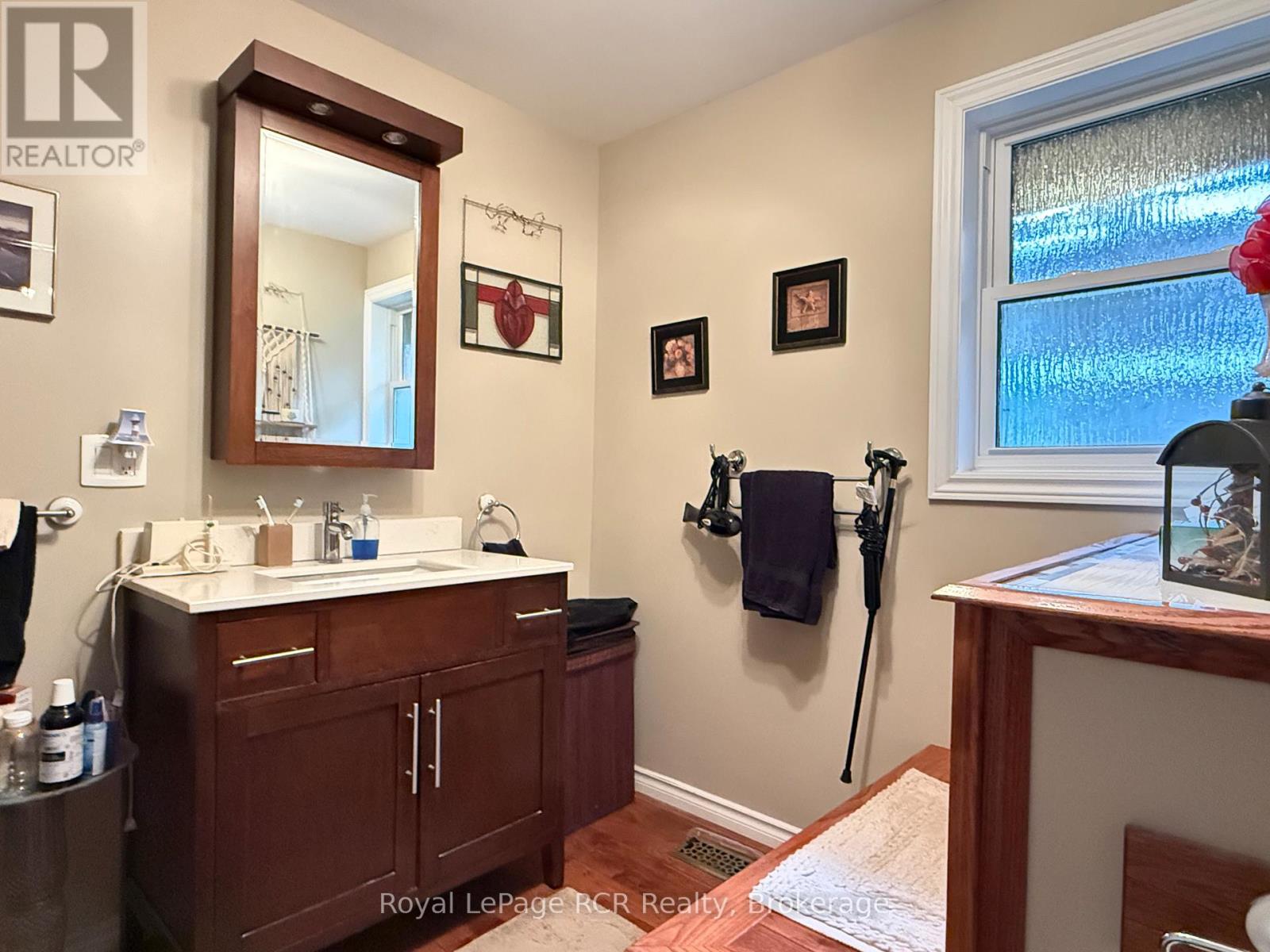 665 17th Street E, Owen Sound, Ontario  N4K 2A1 - Photo 10 - X12950354