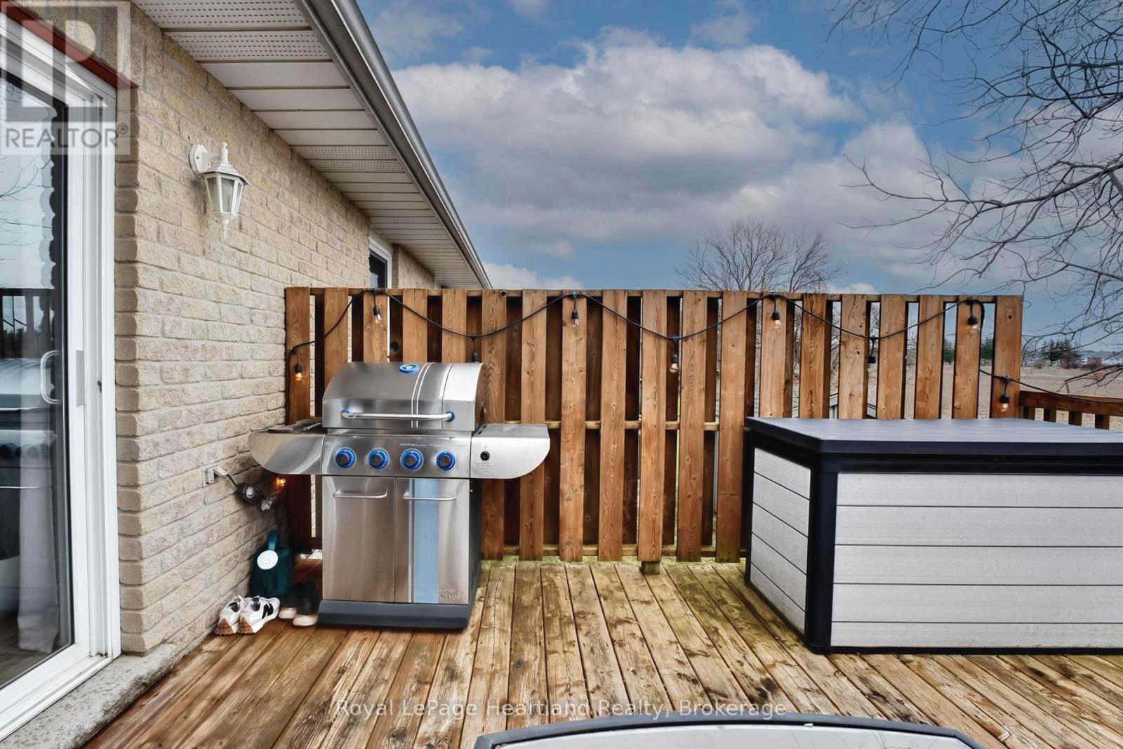 25 Lee Crescent, Goderich, Ontario  N7A 4L3 - Photo 17 - X12950356