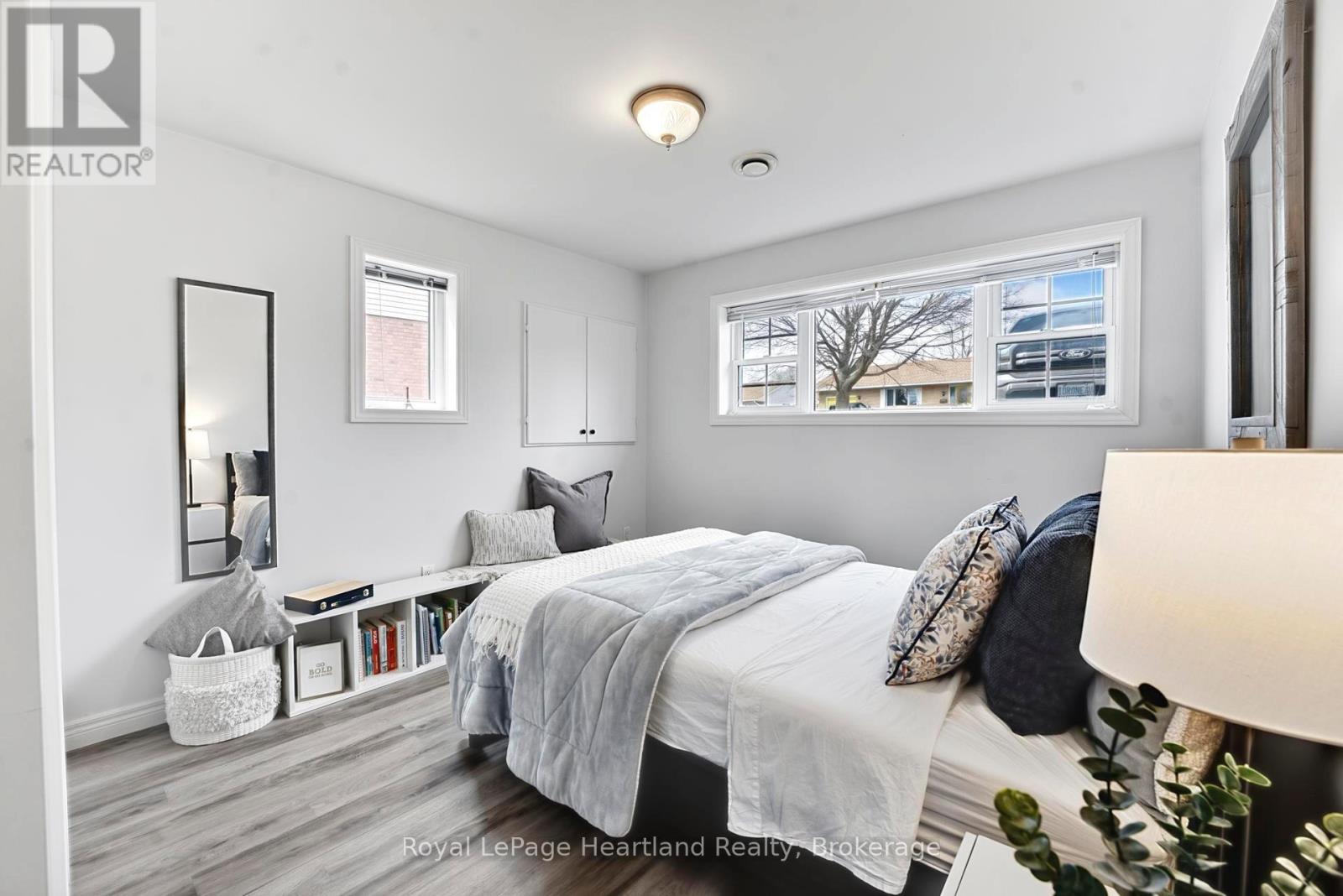 25 Lee Crescent, Goderich, Ontario  N7A 4L3 - Photo 21 - X12950356