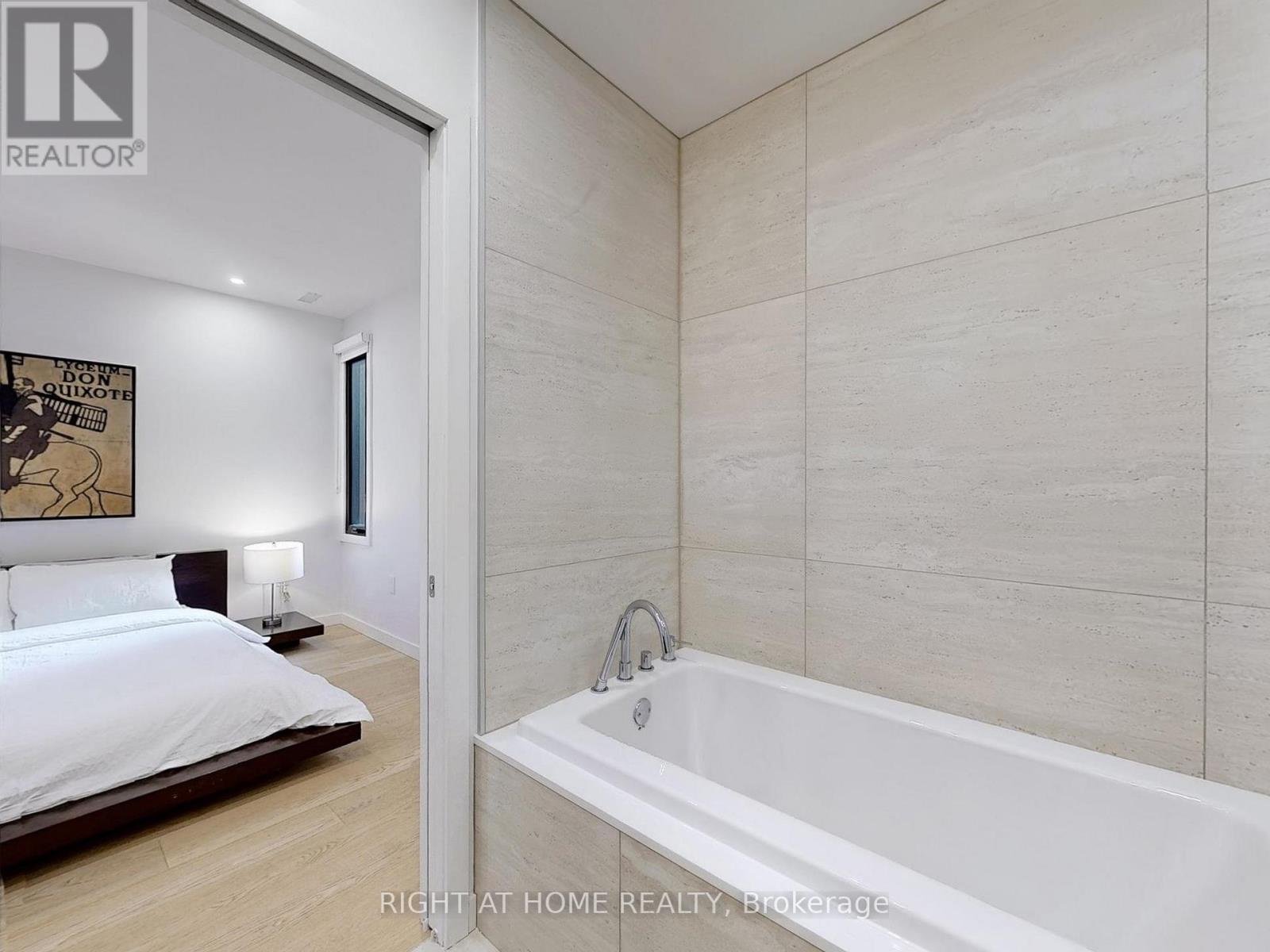 2 - 798 Dovercourt Road, Toronto, Ontario  M6H 2X3 - Photo 12 - W12702966