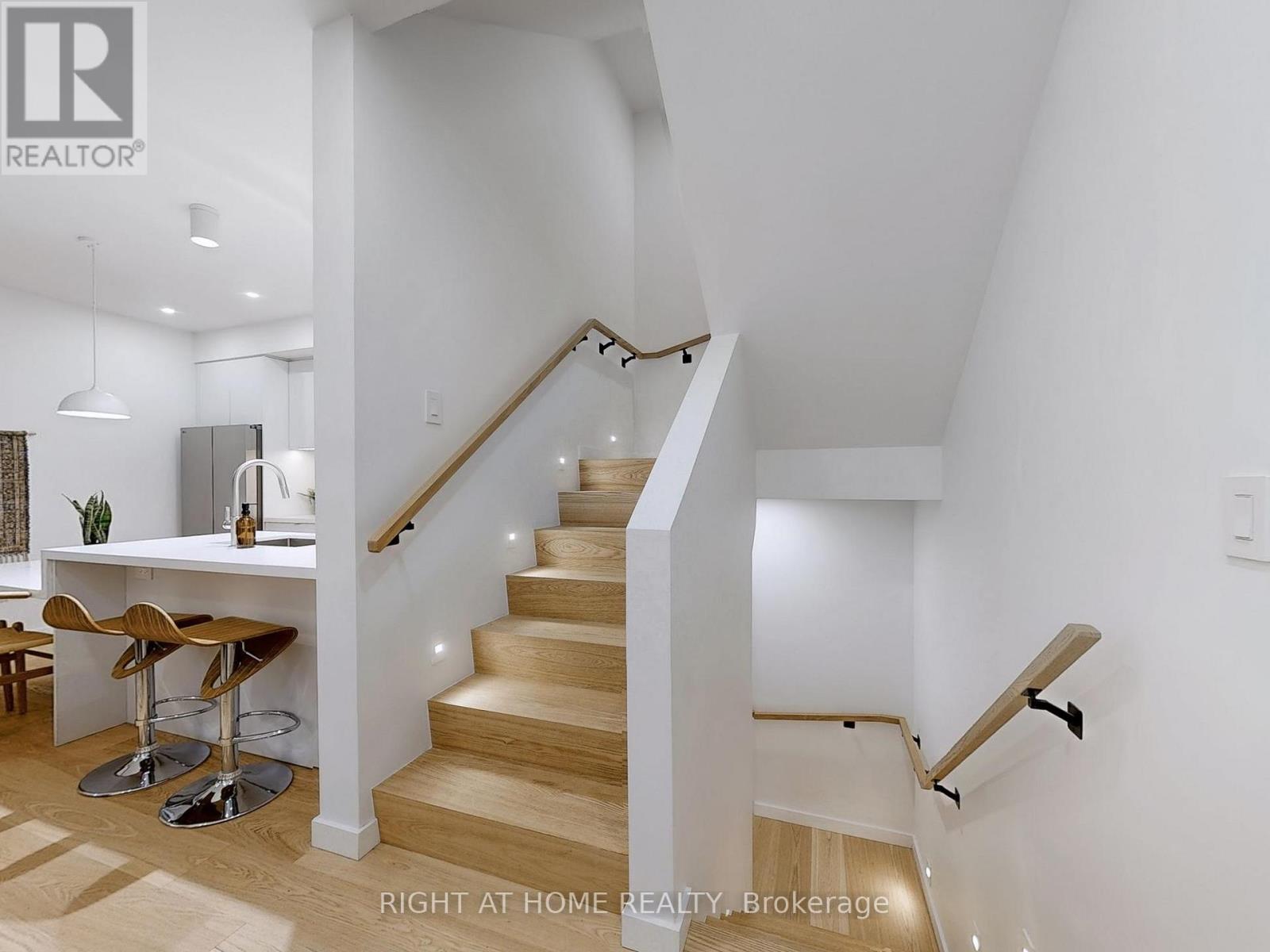 2 - 798 Dovercourt Road, Toronto, Ontario  M6H 2X3 - Photo 6 - W12702966